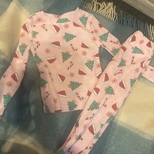 Kidgets Pink Pajama Set with Holiday Motifs